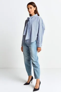 Bluse Mit Bindekragen