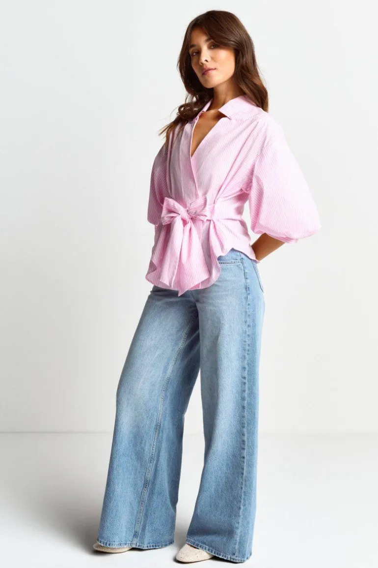 Gestreifte Wickelbluse