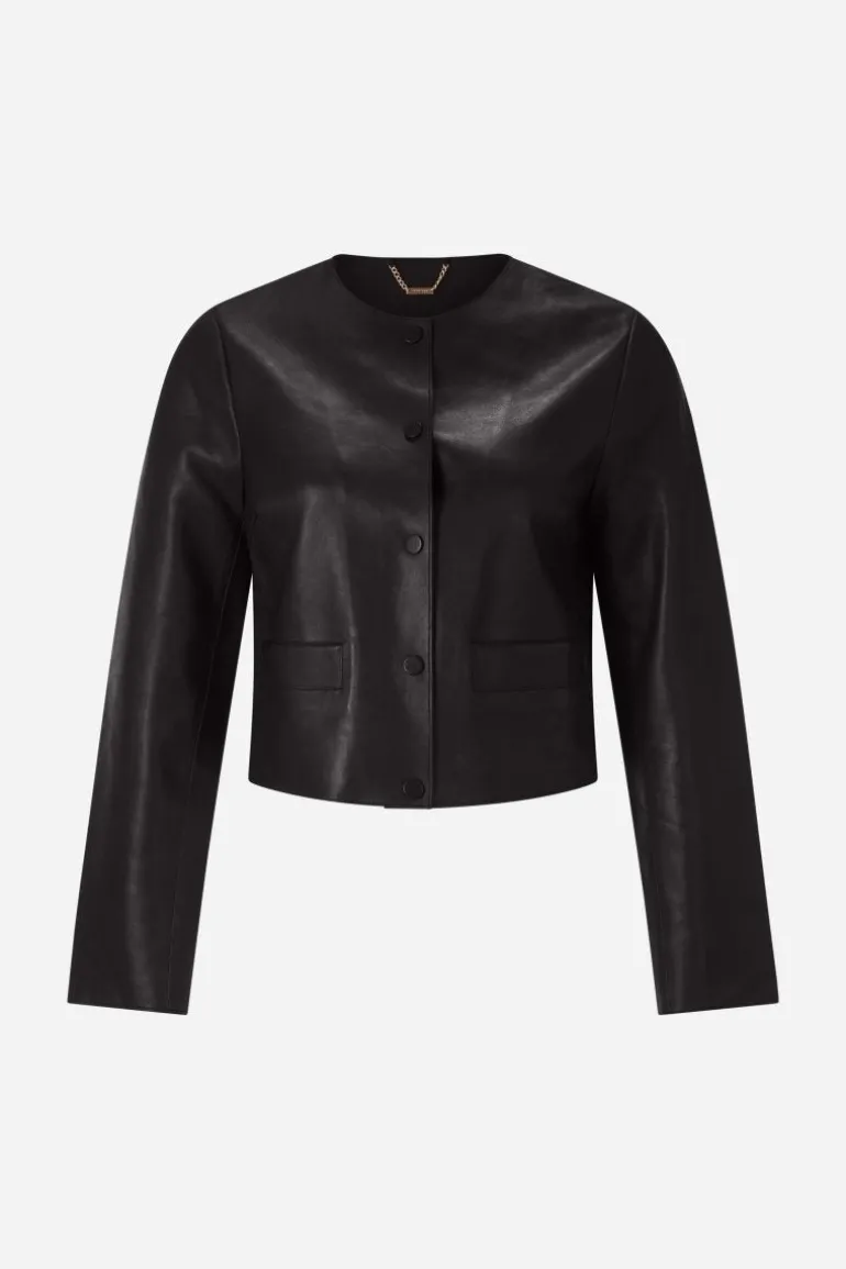Kurze Lederjacke Mit Druckknöpfen