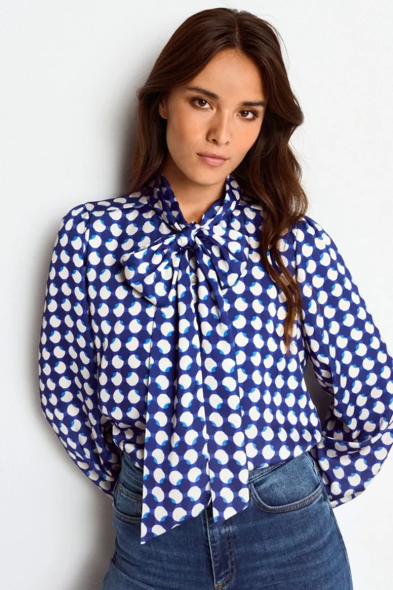 Schluppenbluse Mit Frill-Kragen